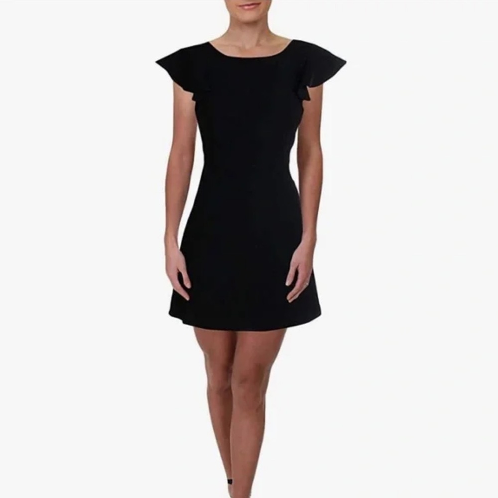 BCBGeneration Women's Black Sleeveless Ruffle Back LBD Dress size 6